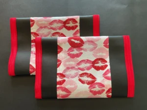 Lips Red Trim